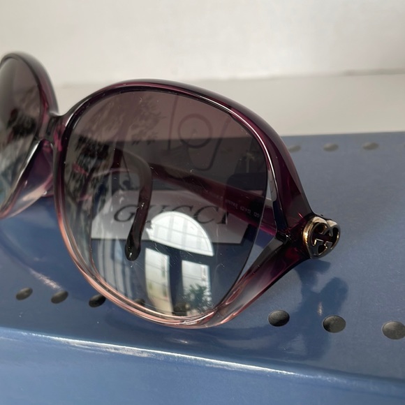 Authentic Sunglasses Gucci Made in Italy. - Picture 4 of 11